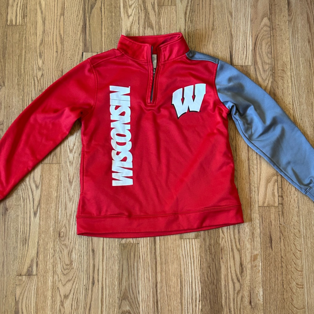 University of Wisconsin Badgers Quarter Zip Fleece Pullover